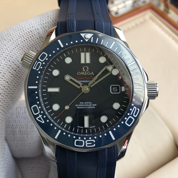 オメガ時計正面デザイン